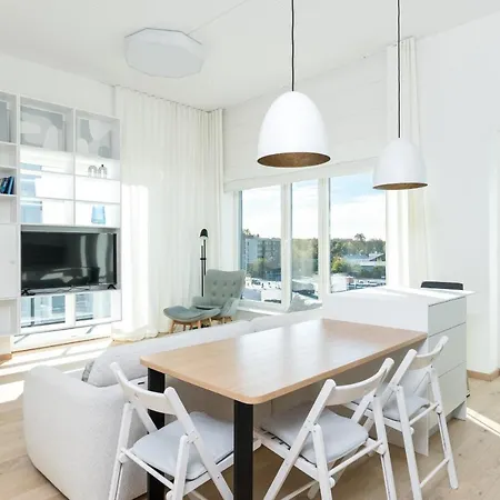 Brand New 2bdroom Free Parking דירה