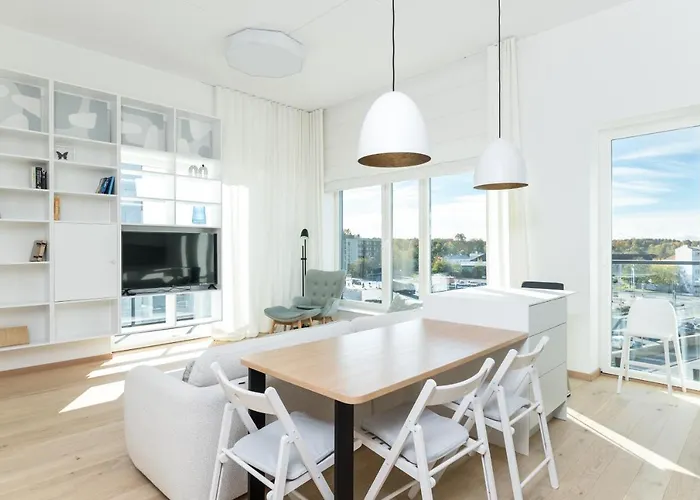 Brand New 2bdroom Free Parking Apartment