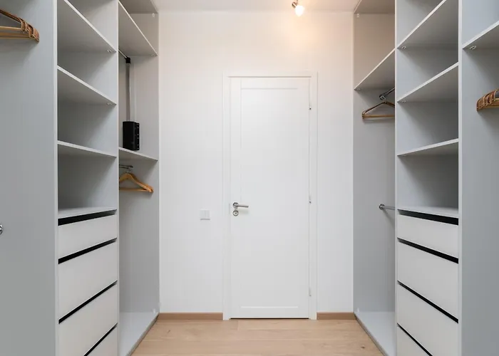 Brand New 2bdroom Free Parking 아파트 *