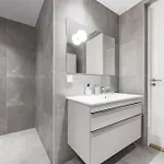 Brand New 2bdroom Free Parking Διαμέρισμα *