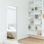 Brand New 2bdroom Free Parking Appartement