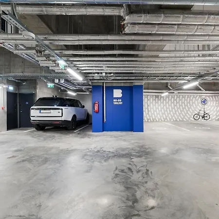 Brand New 2bdroom Free Parking Appartement *